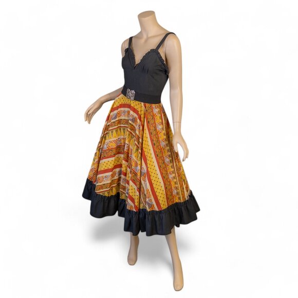 Vintage 50s Dress – Black Bodice with Vibrant Bohemian Patchwork Pattern… - Picture 3 of 15